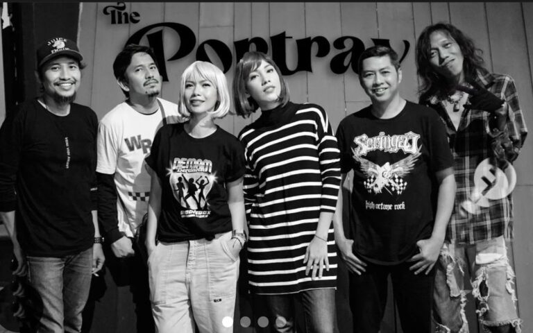 Cerita kegalauan di single ketiga “The Portray” berjudul “Hope”