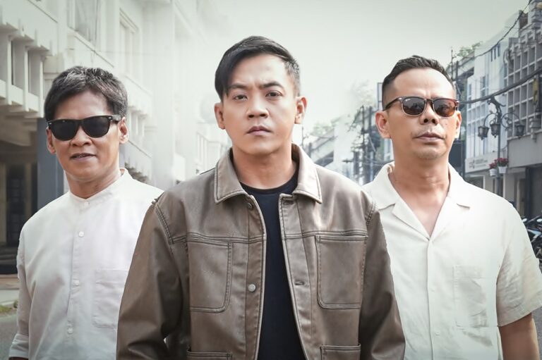 Bersama vokalis anyar, musik Caffeine lebih fresh dan lebih drive di single “Di Antara Dua Cinta”