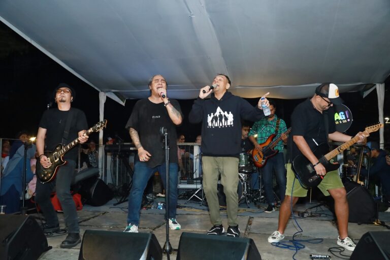 Swag Event pecah!! Element, Base Jam, Bunga, Lyla, The Chasmala, 3 Tahier, Rudy Nugraha, Pepeng dan Om Om menjajah panggung