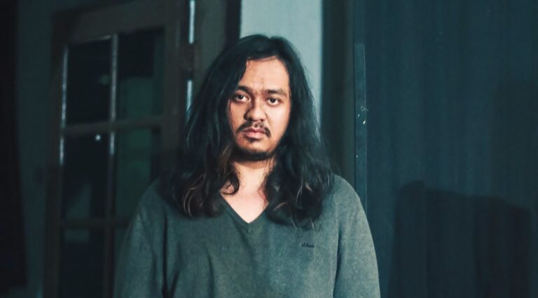 Setia ikuti jejak sang ayah, Ijay Irawan lempar single ke 6 “Delusi”
