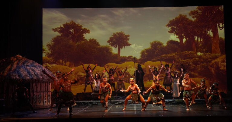 Awak media puas dengan Preview “Matahari Papua”, Teater Koma memang luar biasa!!