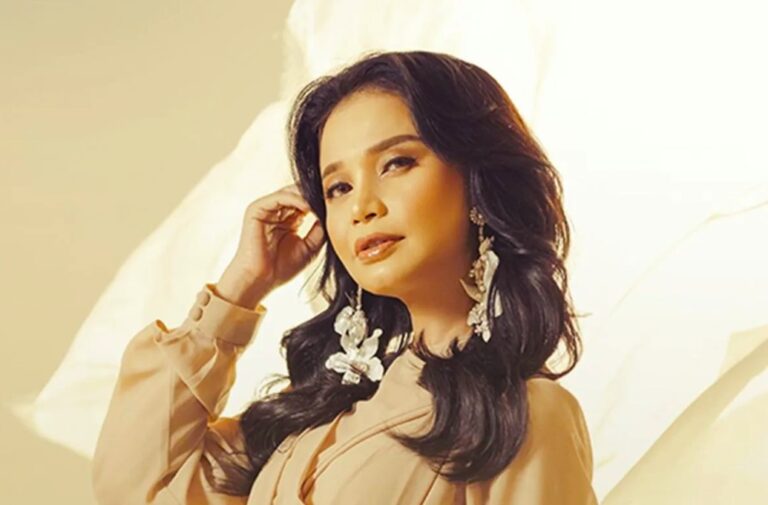 Segera tayang “All Access to Rossa 25 Shining Years”, Film dokumenter perjuangan Rossa
