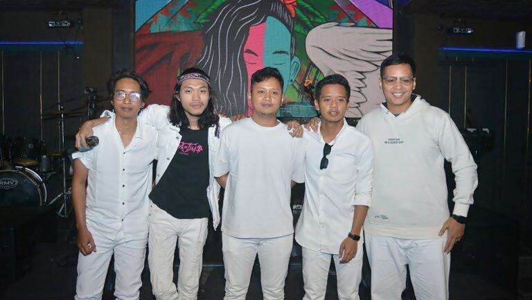 Rilis album kedua bertajuk “Selisih”, Senyawa refleksikan berbagai perjuangan manusia