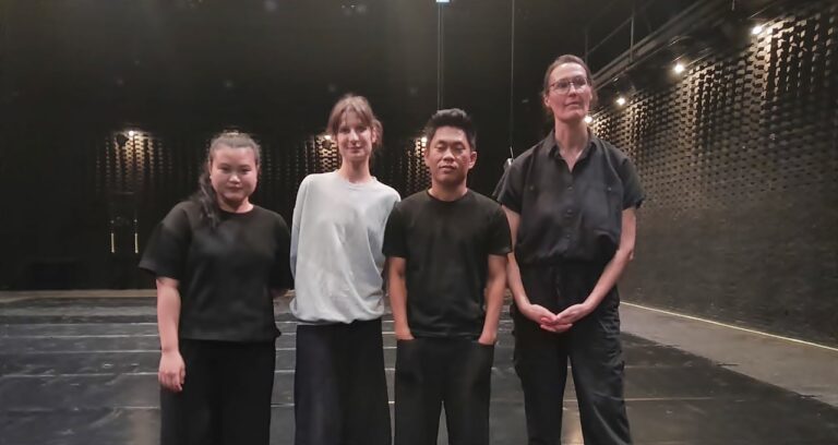 Mengenal suara hutan melalui “Pertunjukan Hutan” di Teater Salihara