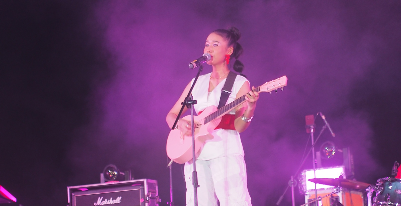 Efah Aaralyn On Stage