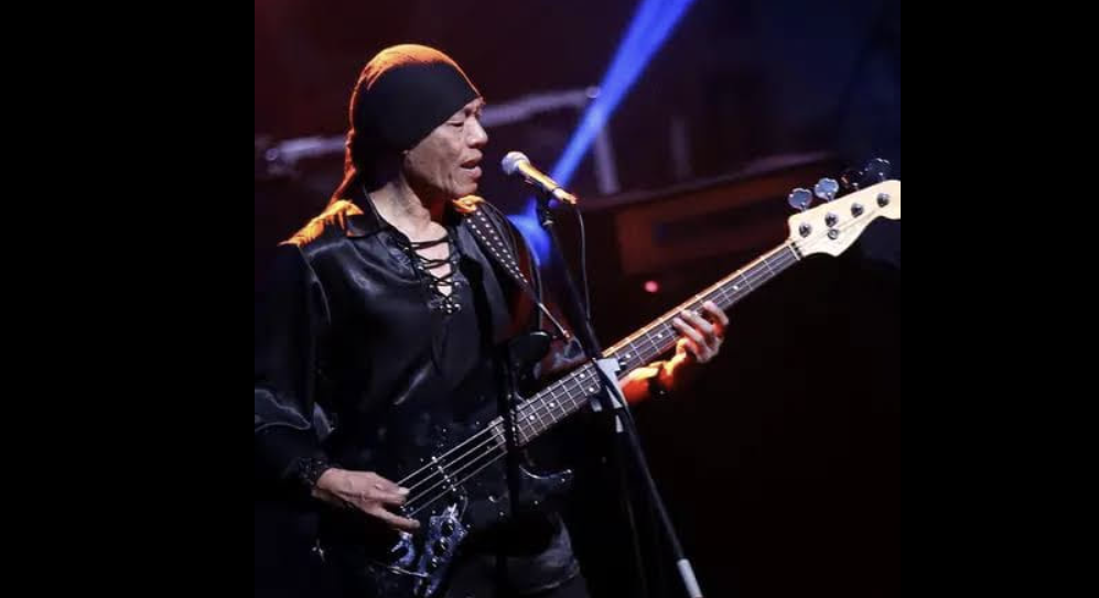 Donny Fattah Gagola On Stage